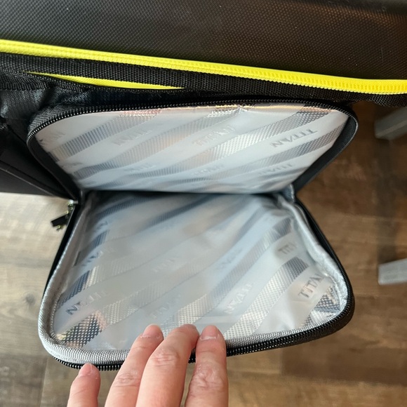 SOLD -Titan 50 Can Collapsible Cooler Ebony - Picture 6 of 14